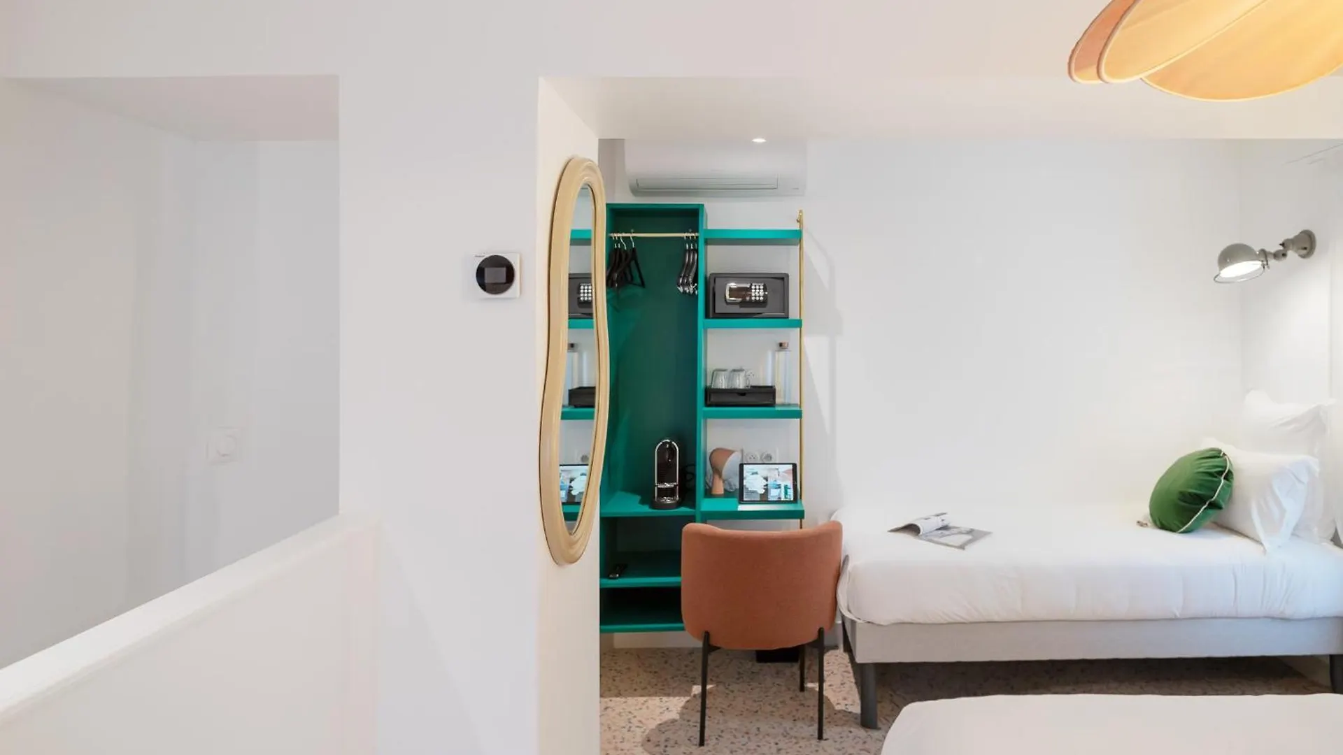 Trendy Canettes Hotel Paříž